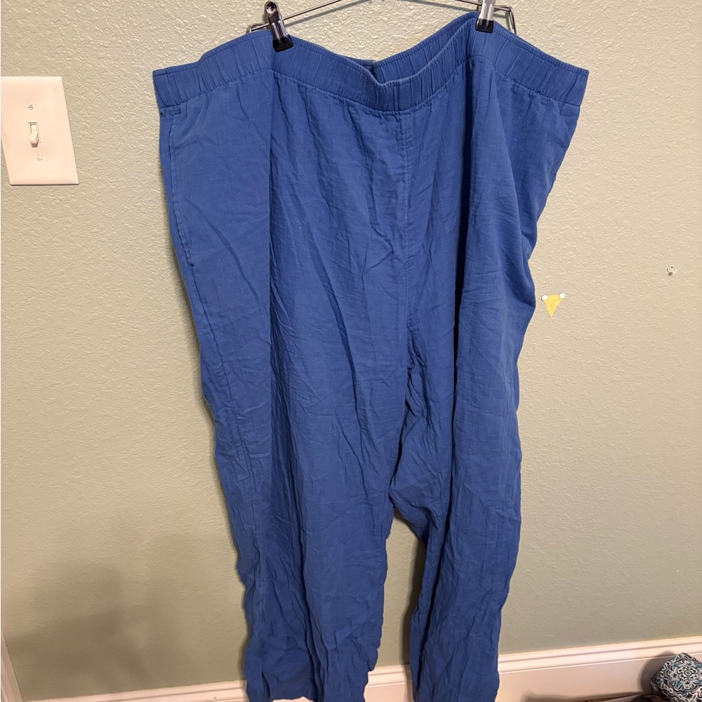Old Navy High-Rise Wide Leg Pants in Blue